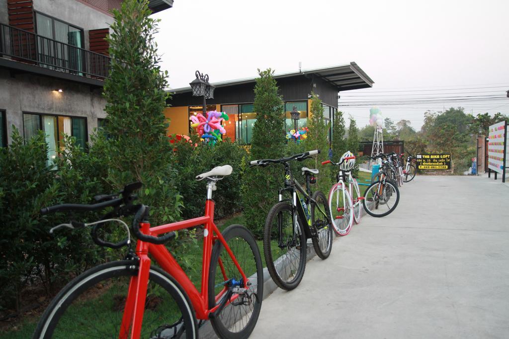 The Bike Loft Family Hostel HHQ Buitenkant foto