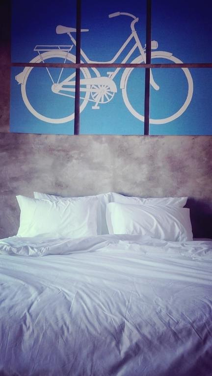 The Bike Loft Family Hostel HHQ Buitenkant foto