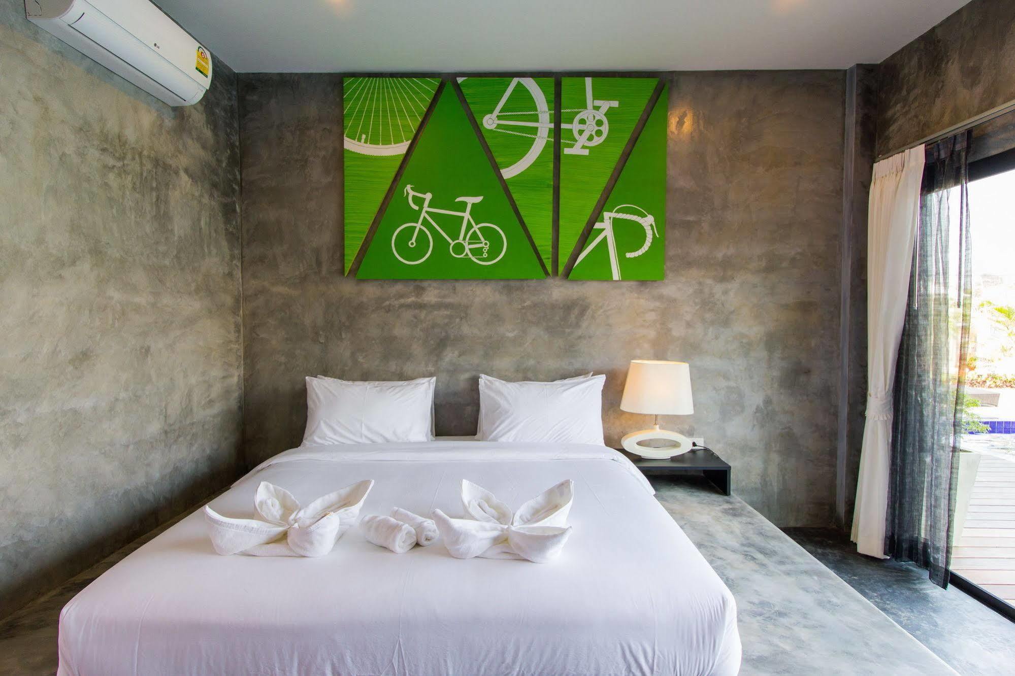 The Bike Loft Family Hostel HHQ Buitenkant foto