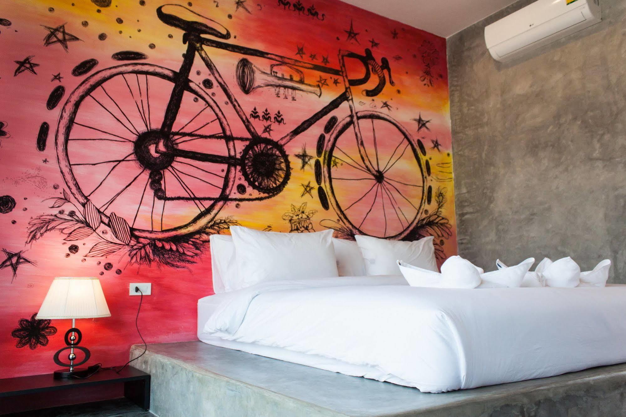 The Bike Loft Family Hostel HHQ Buitenkant foto