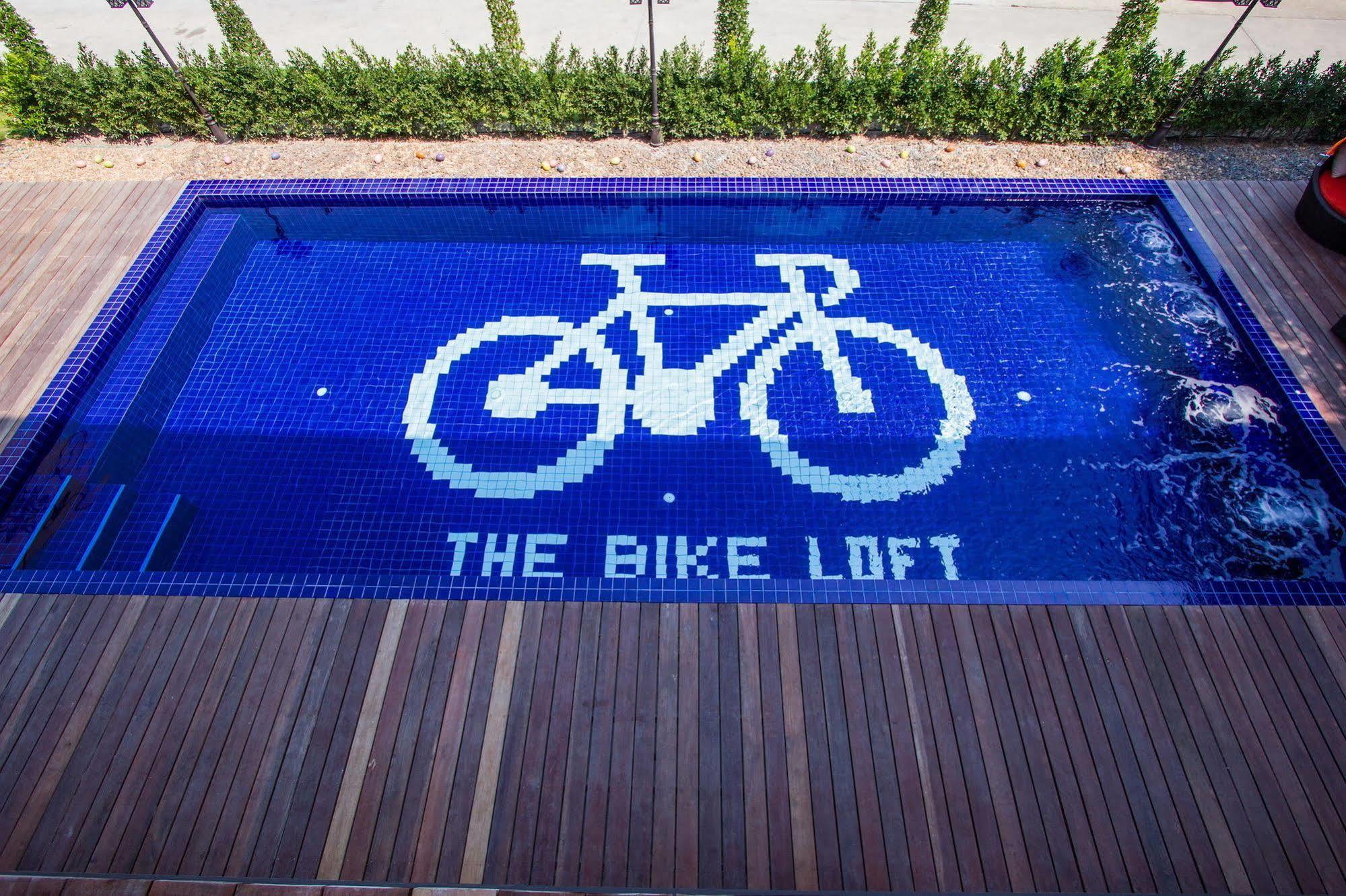 The Bike Loft Family Hostel HHQ Buitenkant foto
